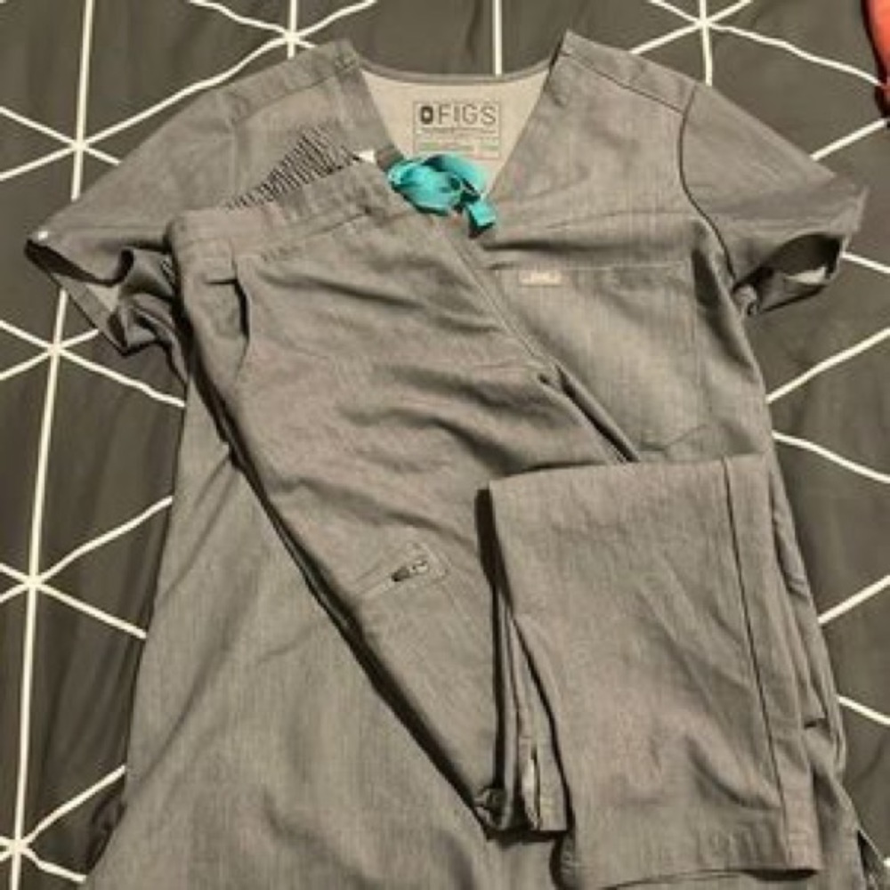 Figs grey scrubs